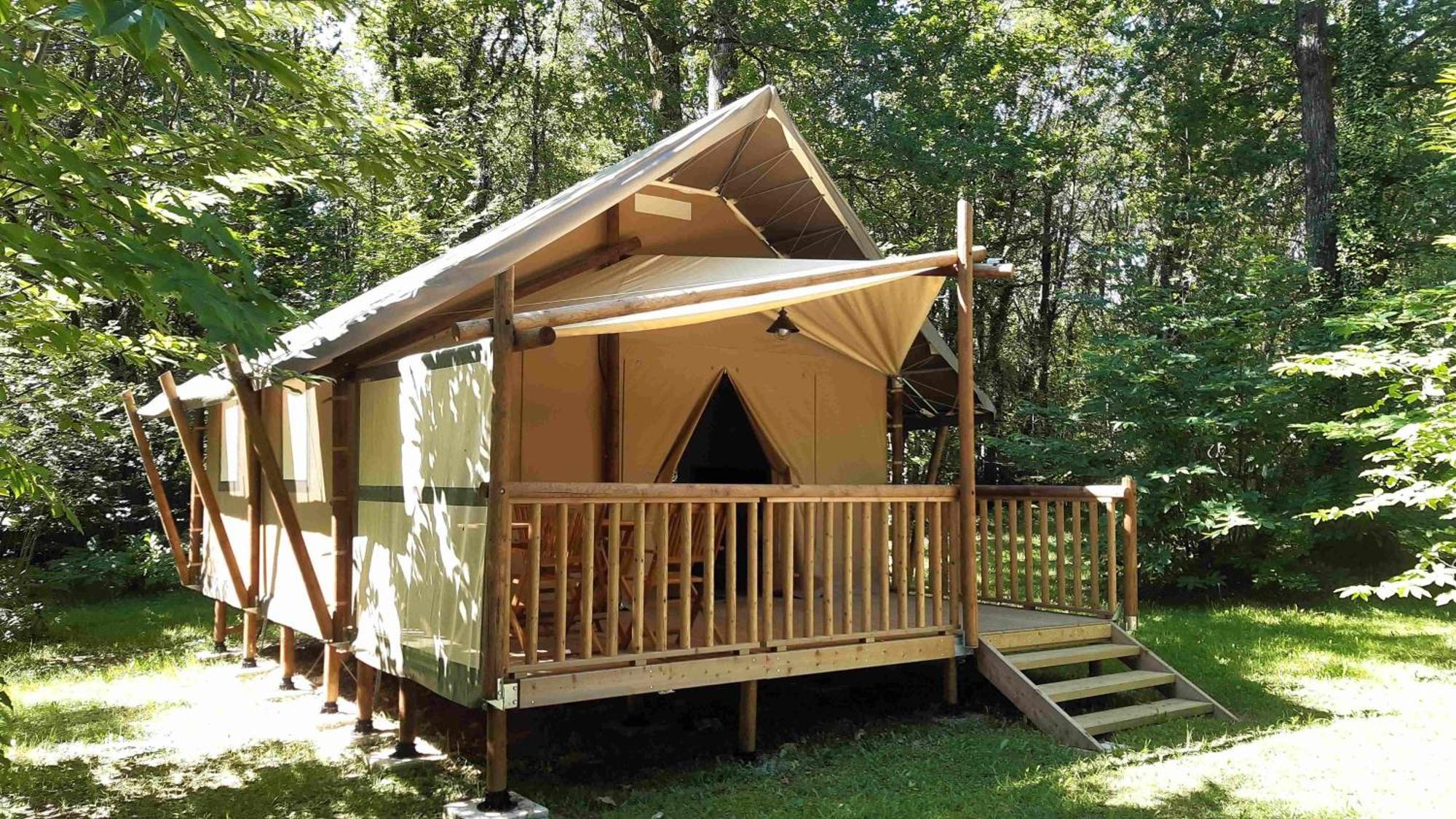 La Clairiere - Ecolieu De Vacances Lamothe-Fenelon Exterior photo